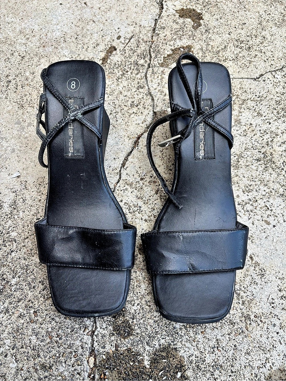 Vintage No Boundaries Strappy Block Heel Sandals in Black US 8
